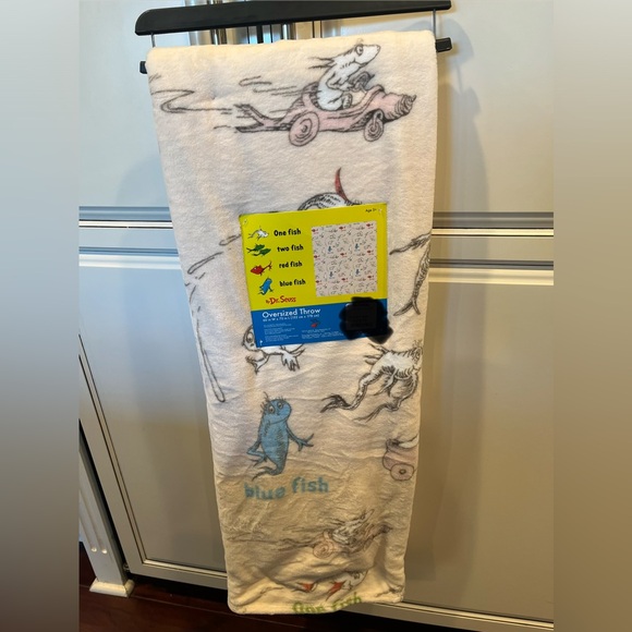 Dr. Seuss Other - Dr. Seuss One Fish Two Fish Red Fish Blue Fish Throw Blanket